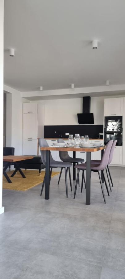 Seabreeze Luxury Apartments Njivice Eksteriør billede