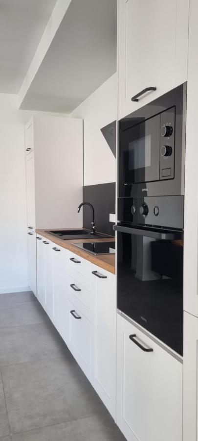 Seabreeze Luxury Apartments Njivice Eksteriør billede