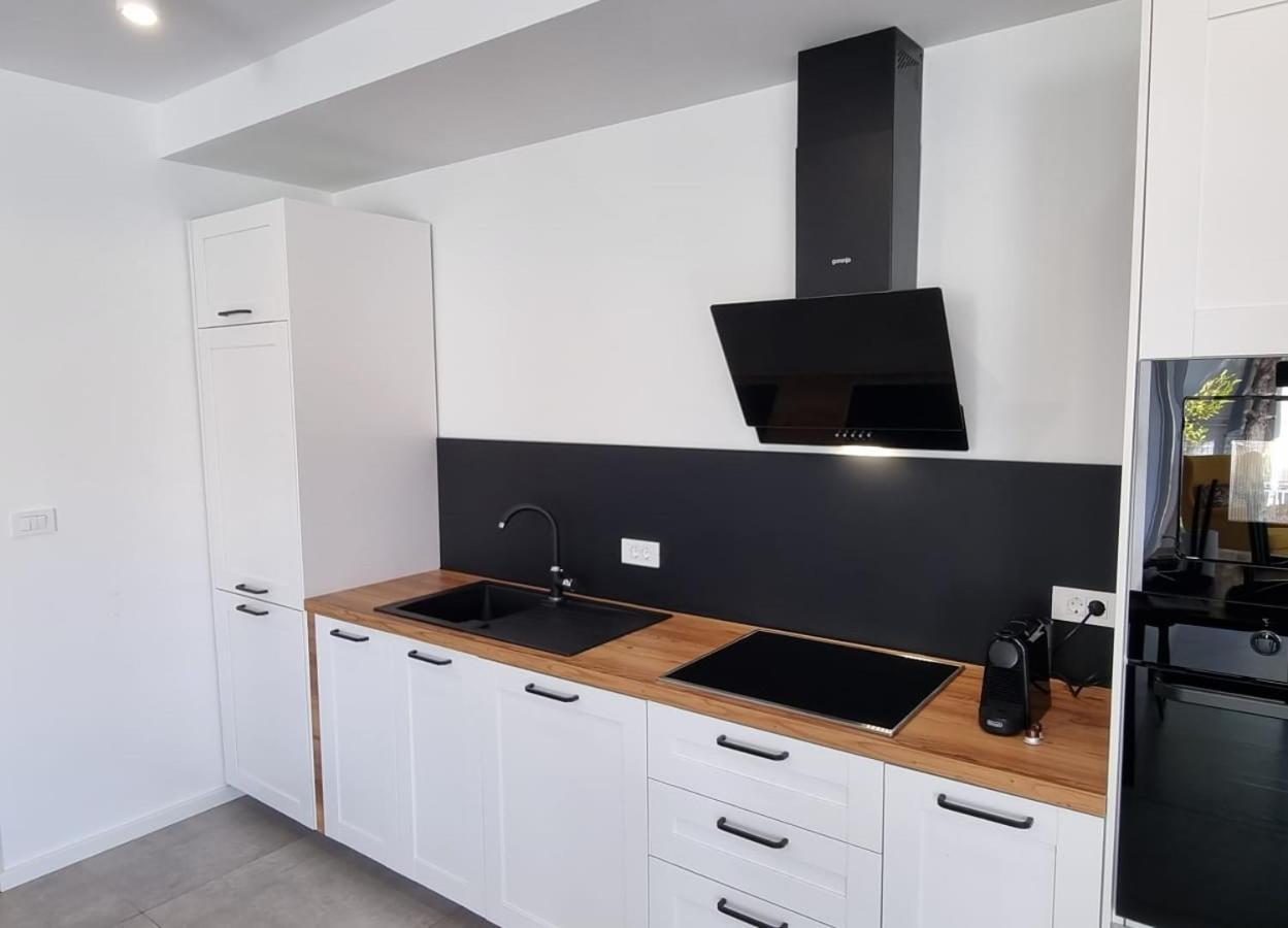 Seabreeze Luxury Apartments Njivice Værelse billede